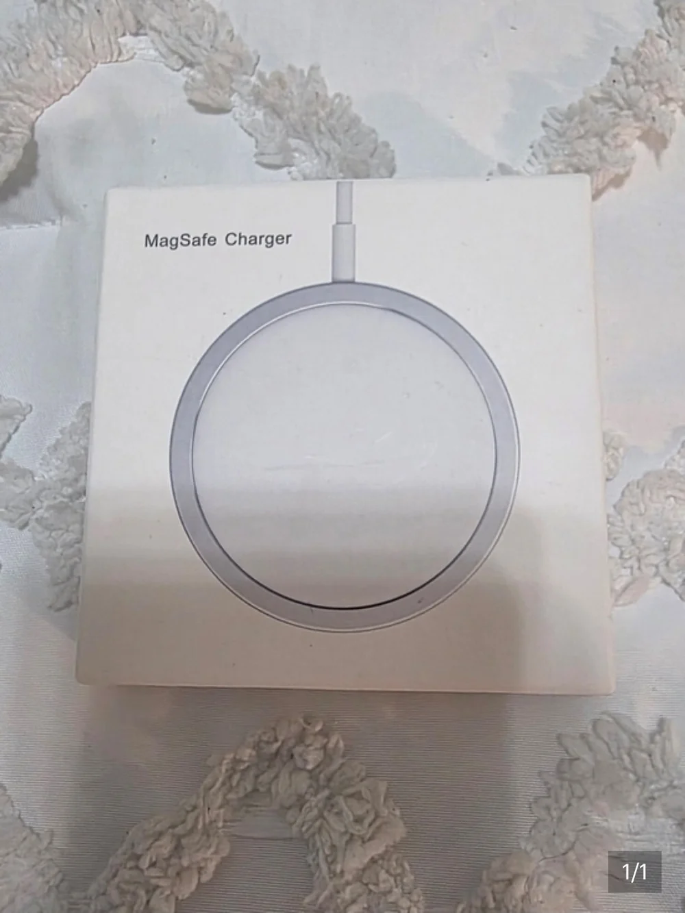 MagSafe Charger - Silver and White
